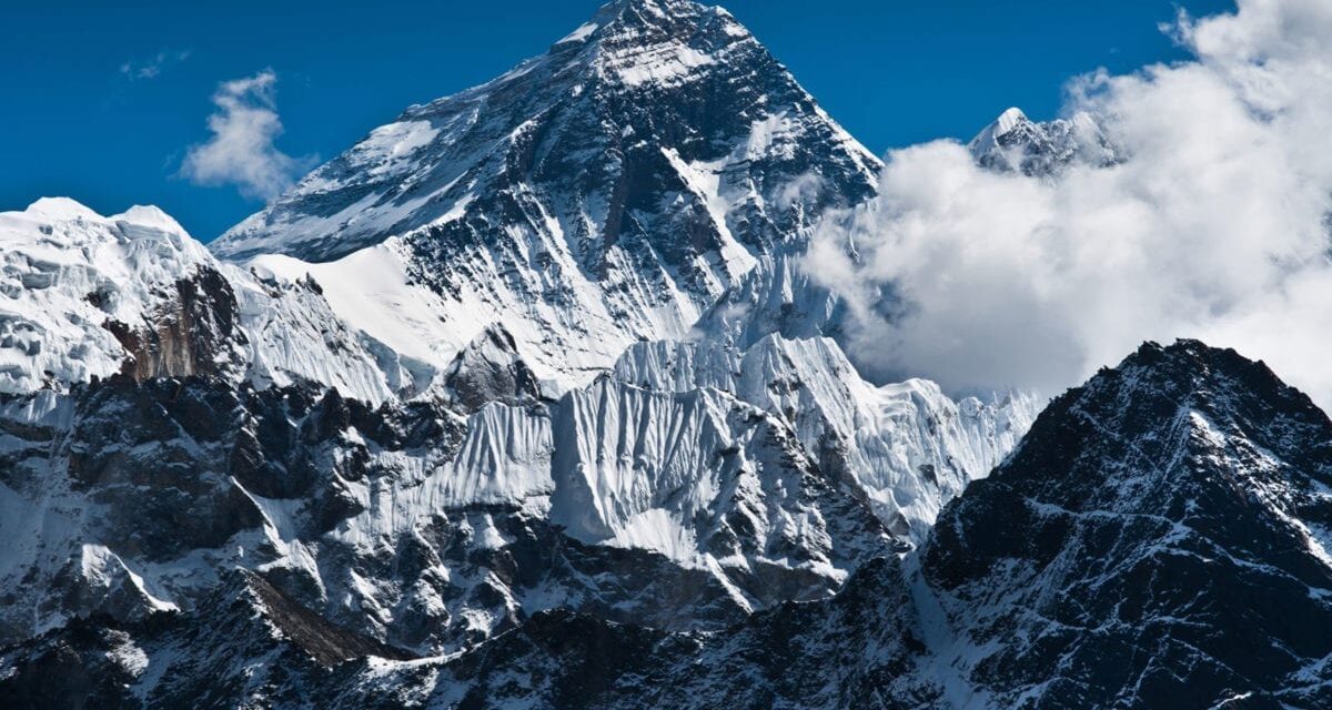 Two Climbers Die Descending Everest