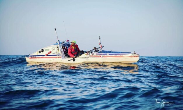 Cyril Derreumaux Kayaks From California to Hawaii